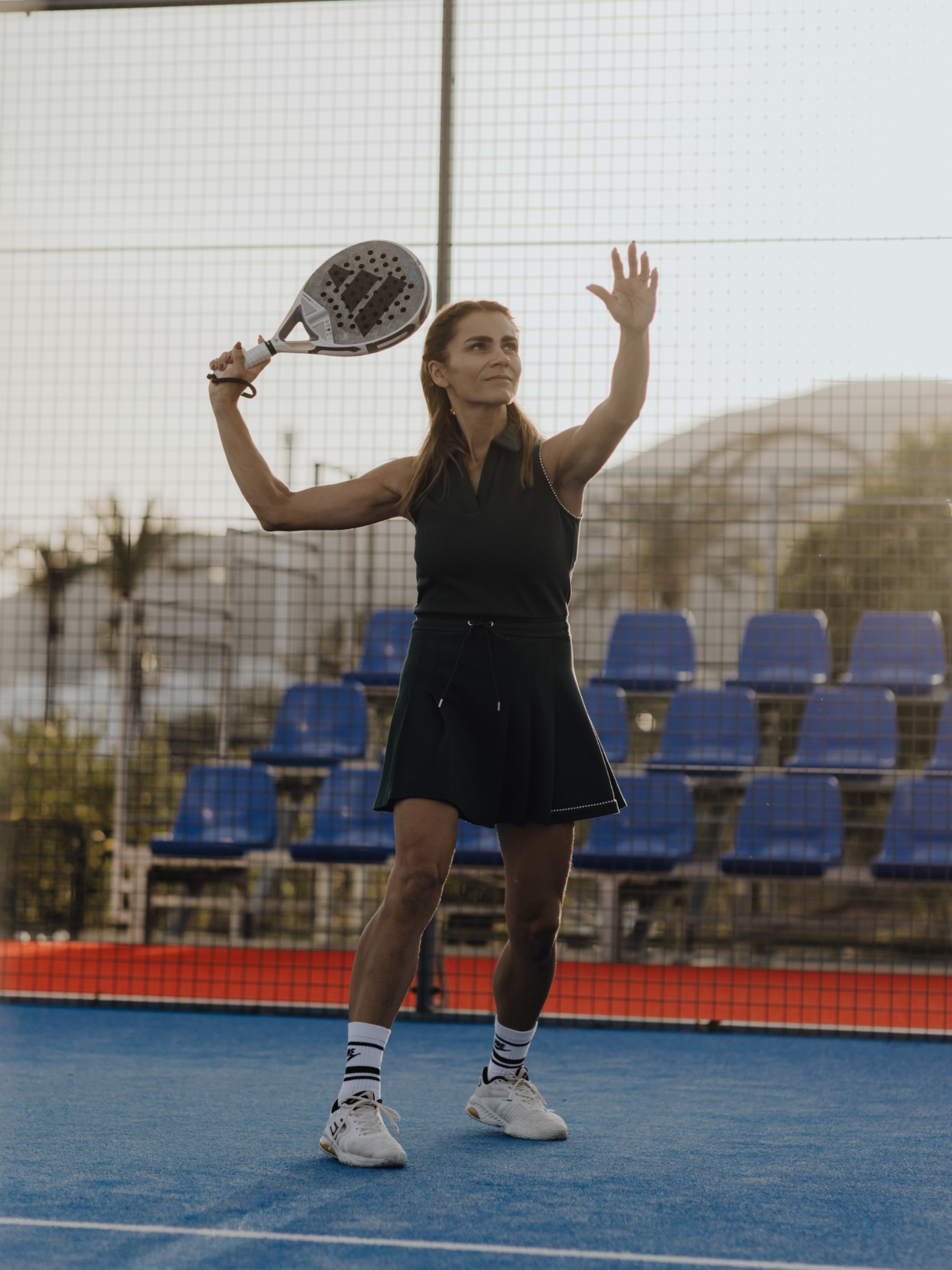 Jannike på padelbanen